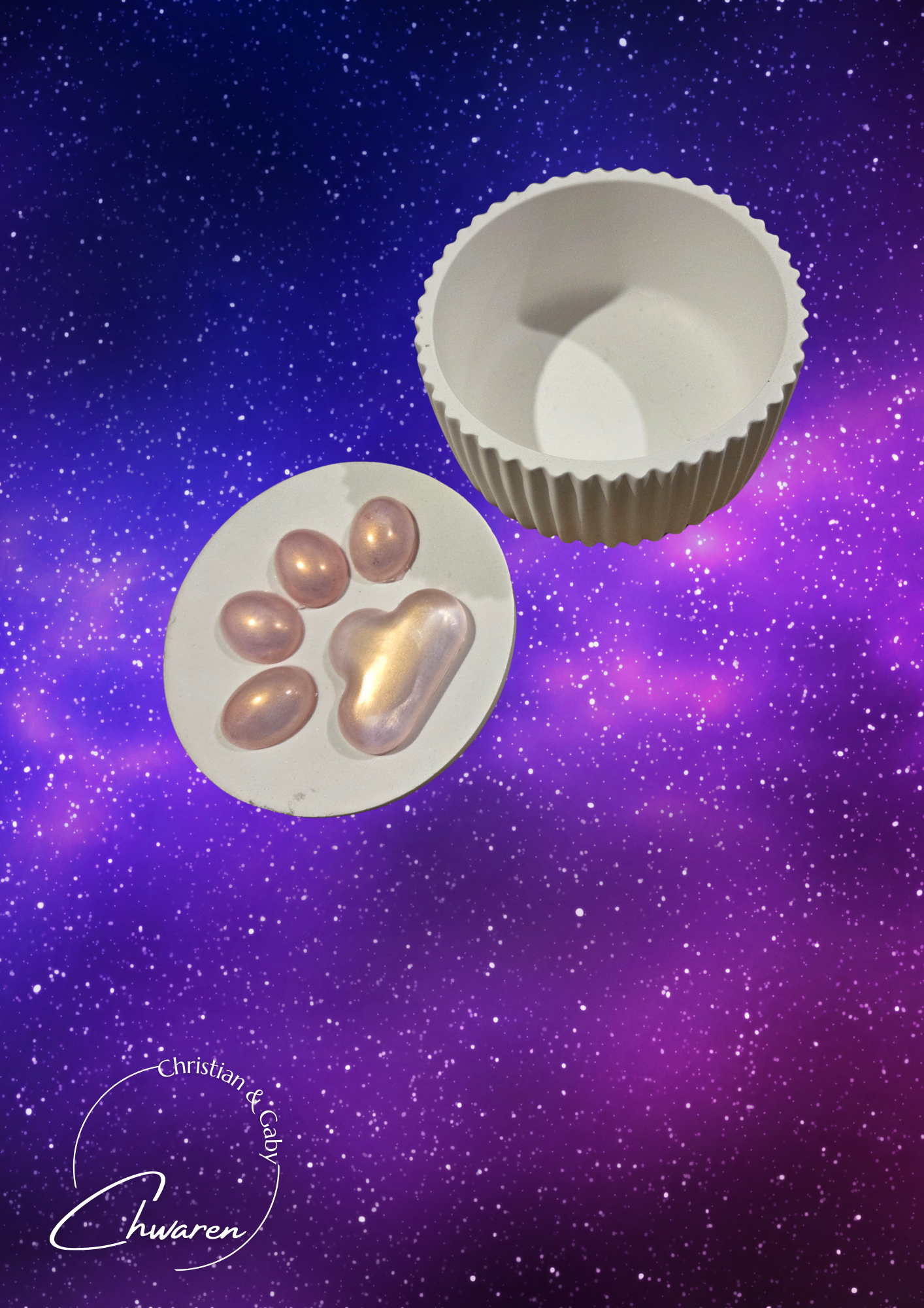 Schale mit Pfotenaufdruck